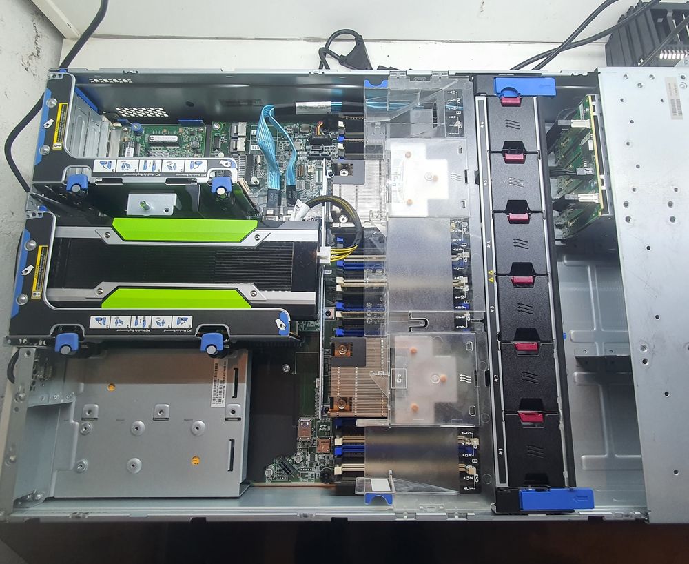 HPE DL380 GEN9 | 72 vCPU |  48GB | 2 x 900GB SAS | TESLA GPU 24G